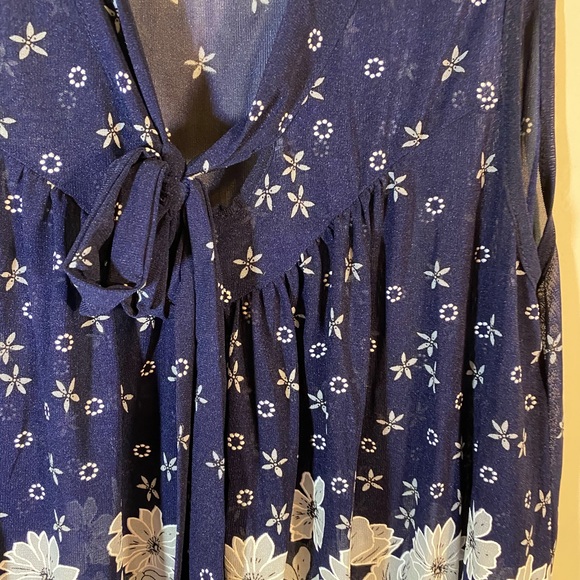 Ember Boho Top Sleeveless Blue White Size Large - Picture 2 of 6